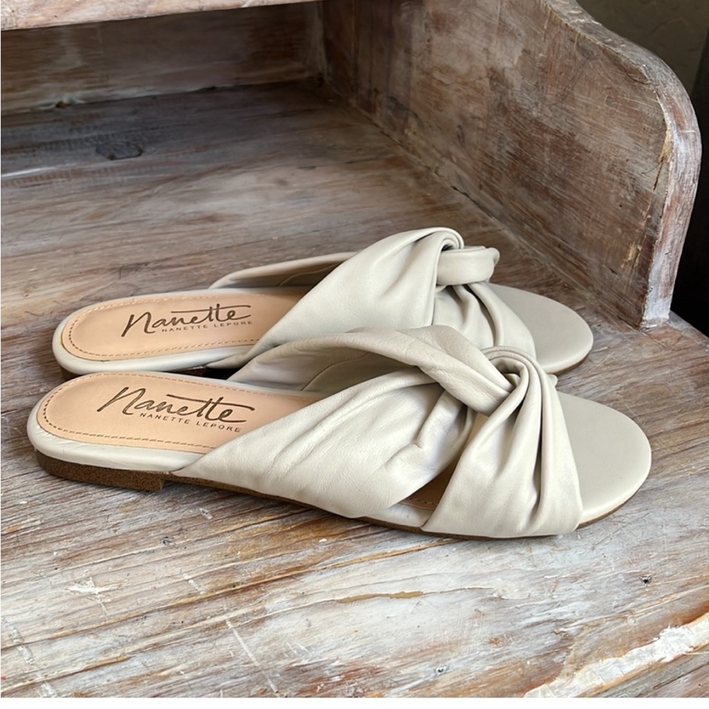 Nanette Lapore SLIDES ivory size 9